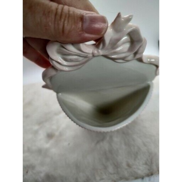 ThriftCHI ~ A Mother's Love Is Never Outgrown Wall Pocket Or Stand - Picture 8 of 9